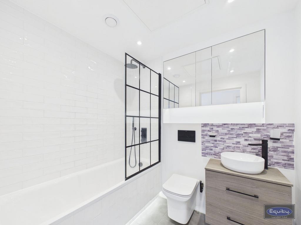 Apartment in Sidcup - View 3