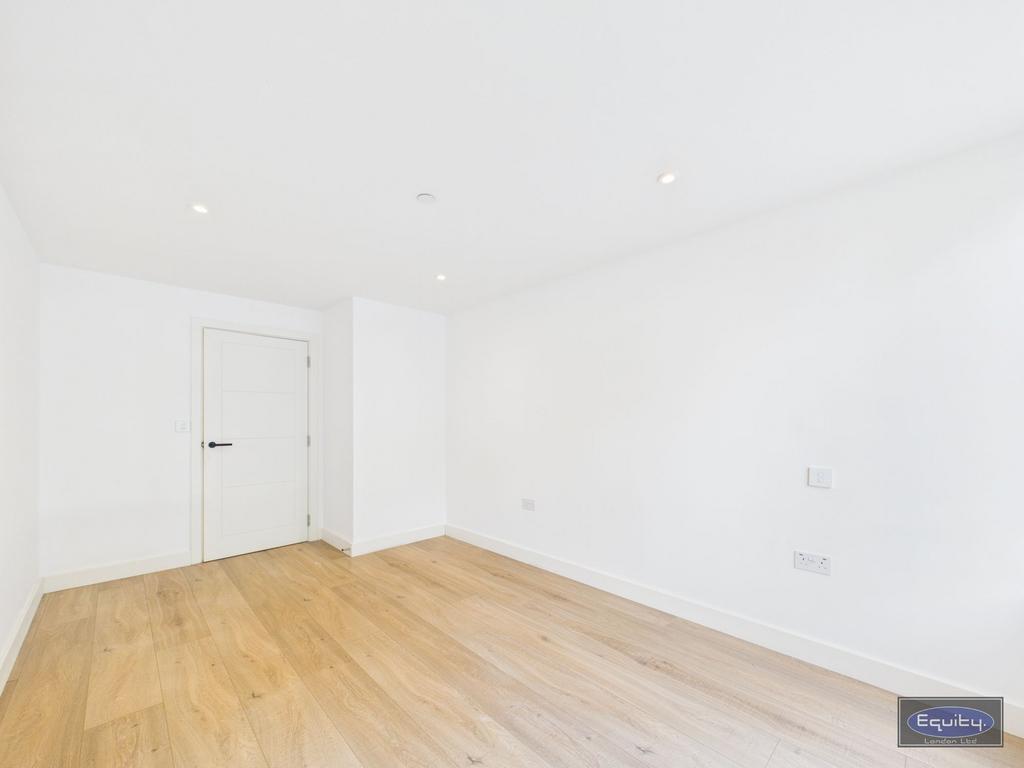 Apartment in Sidcup - More