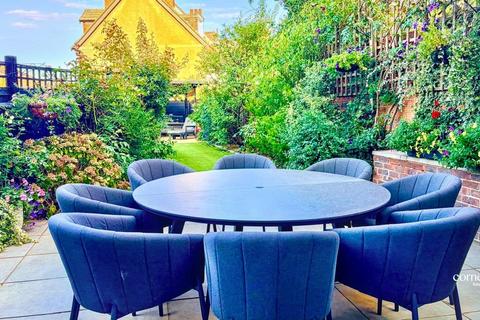 4 bedroom end of terrace house for sale, London CR2