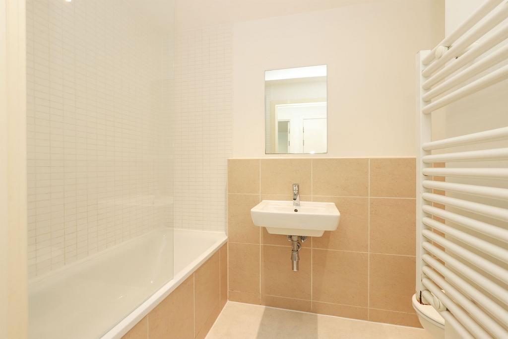 Apartment in Sheffield, South Yorkshire - View 3