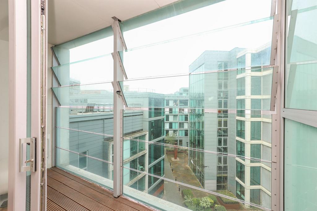 Apartment in Sheffield, South Yorkshire - View 4