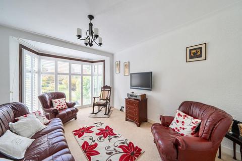 3 bedroom detached house for sale, St. Andrews Drive, Stanmore HA7