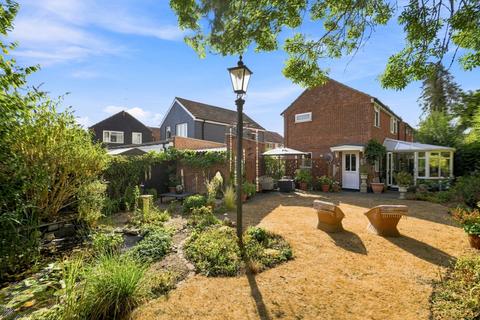 3 bedroom detached house for sale, De Mandeville Road, Bishop's Stortford CM22