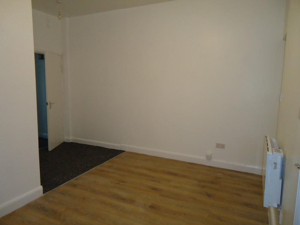 Apartment in Leeds - View 2