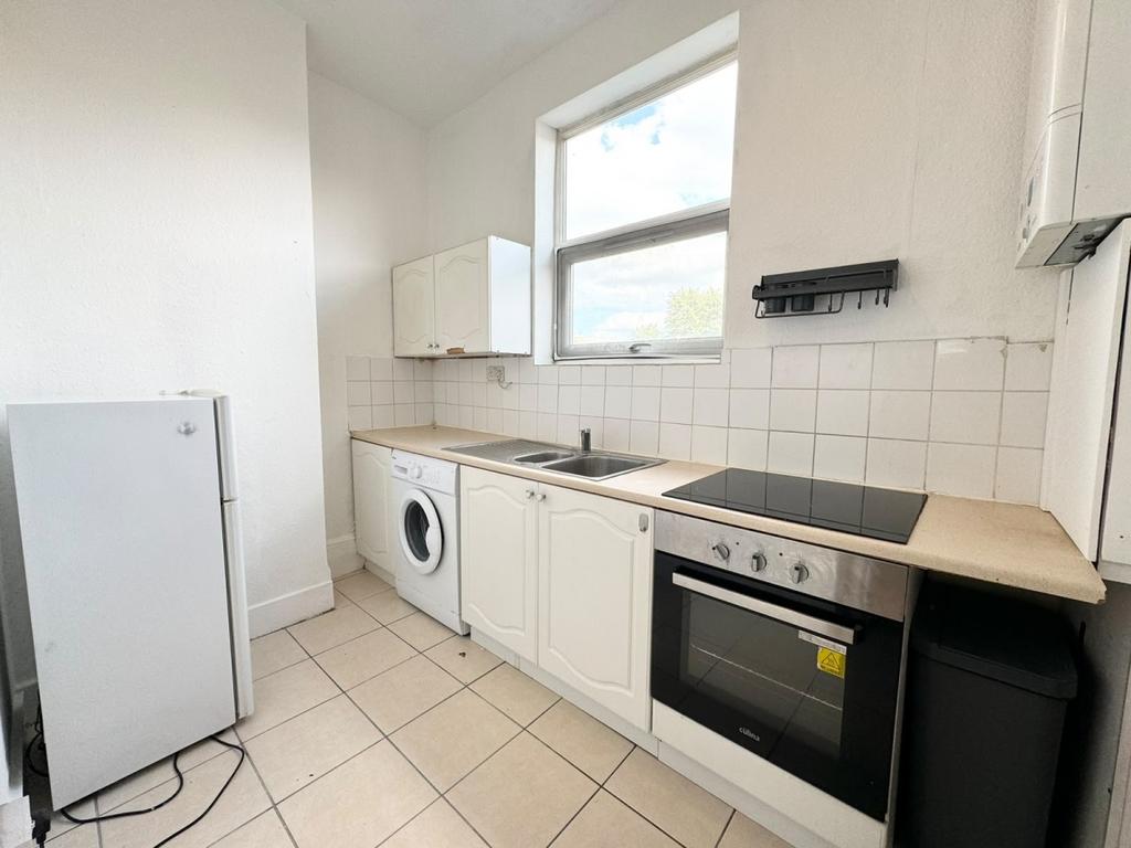 Apartment in Archway - View 3