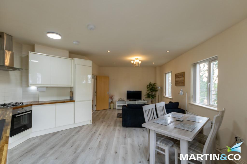 Apartment in Hockley - View 4