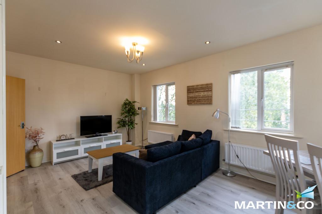 Apartment in Hockley - View 5