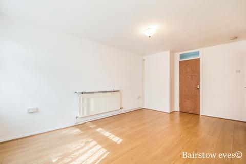 1 bedroom flat to rent, Florence Root House, Ilford, IG4
