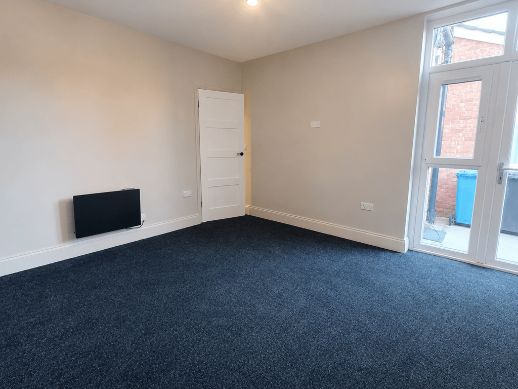 Apartment in Stretford - View 5