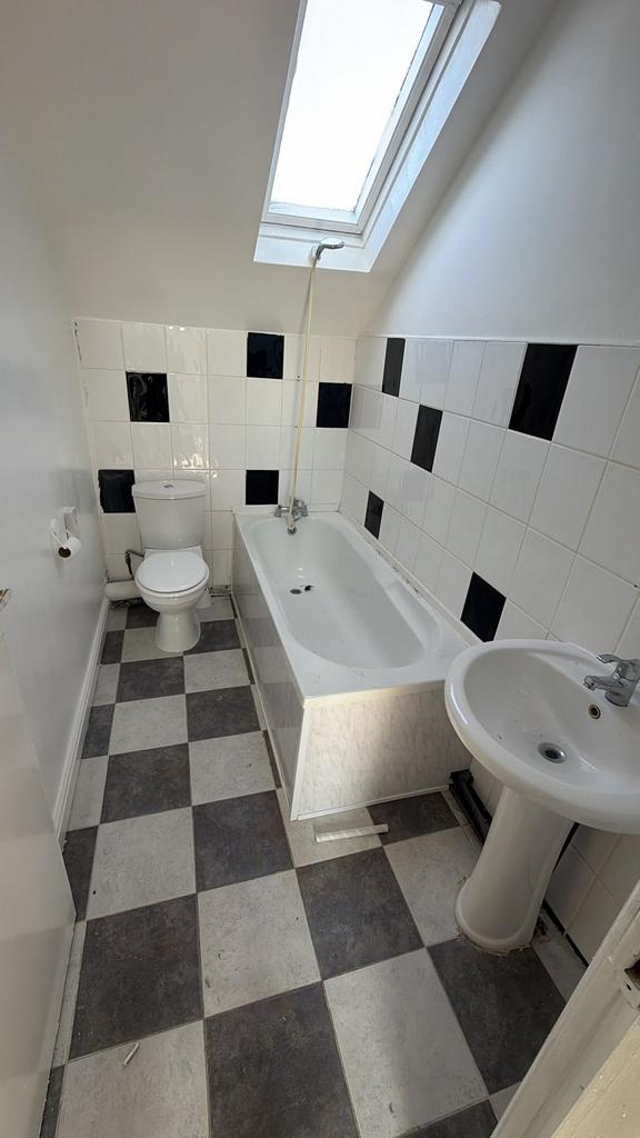 Apartment in Manchester - View 3