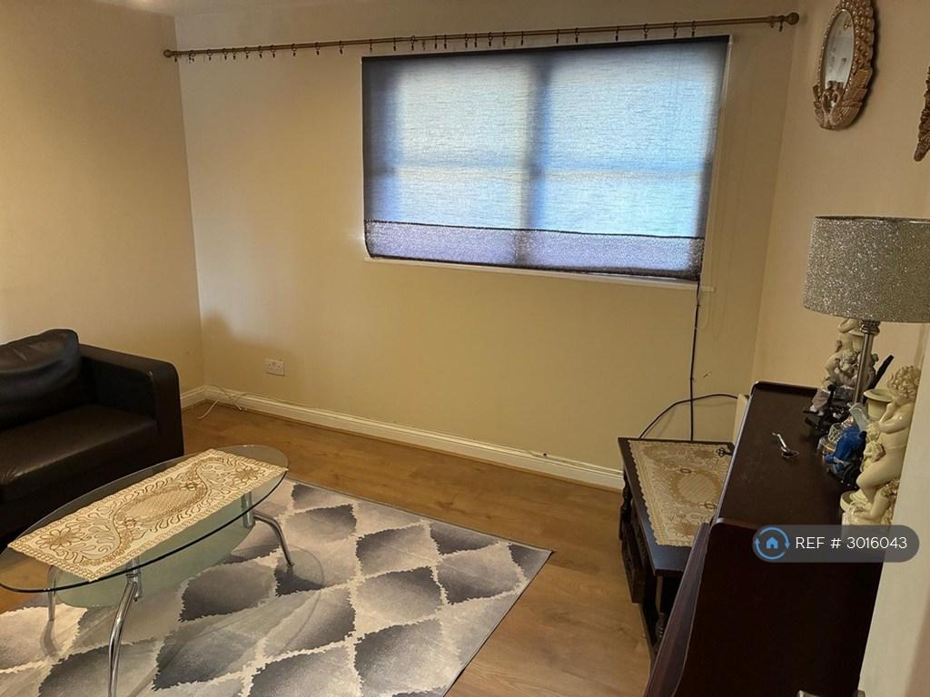 Apartment in London - View 3