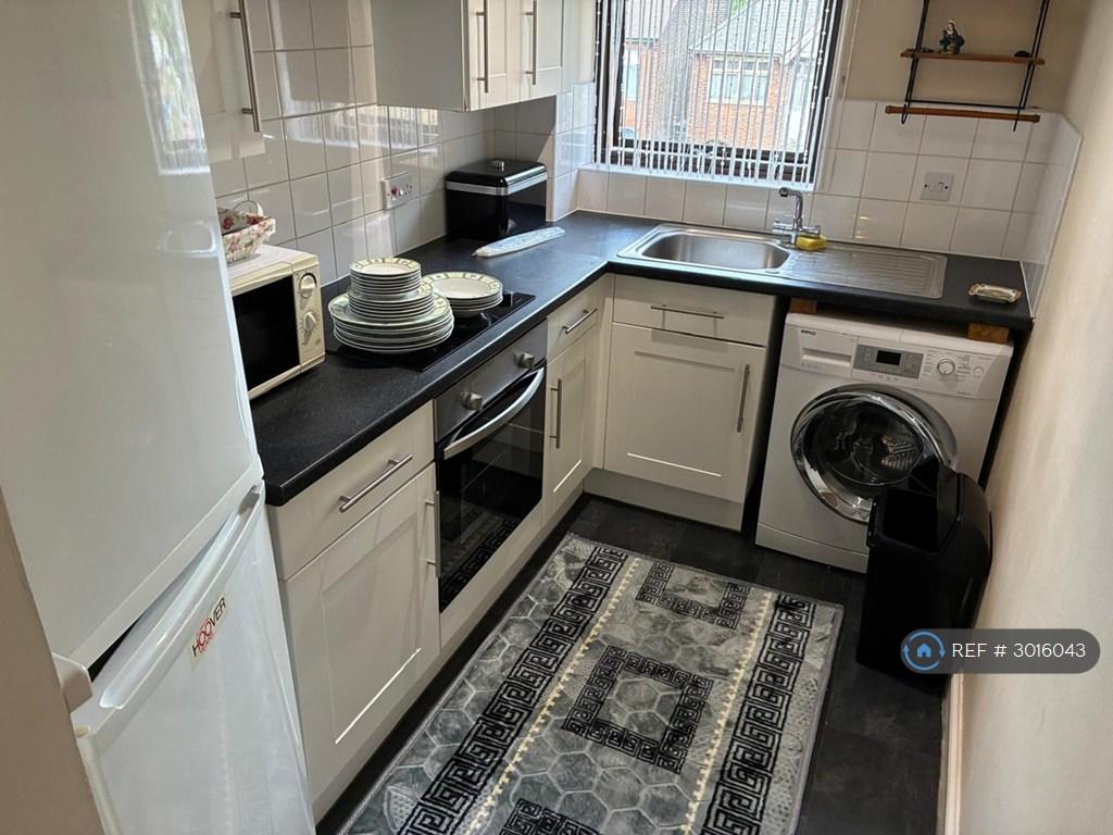 Apartment in London - View 4