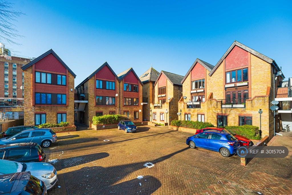 Apartment in London - View 5