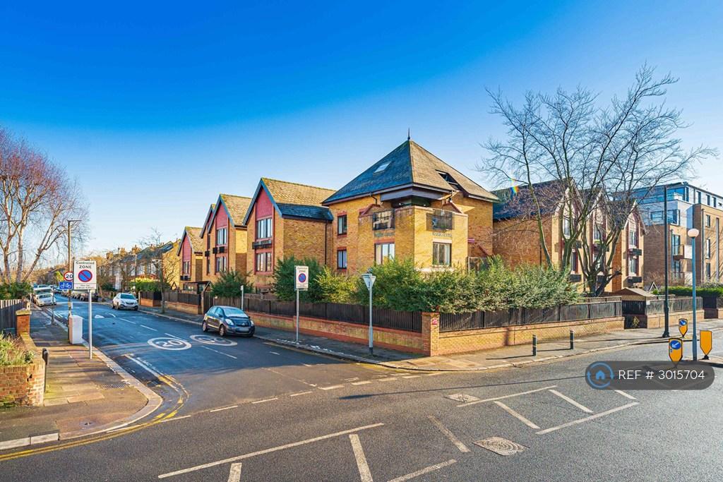 Apartment in London - More