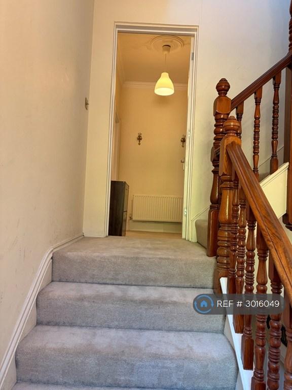 Apartment in London - View 3