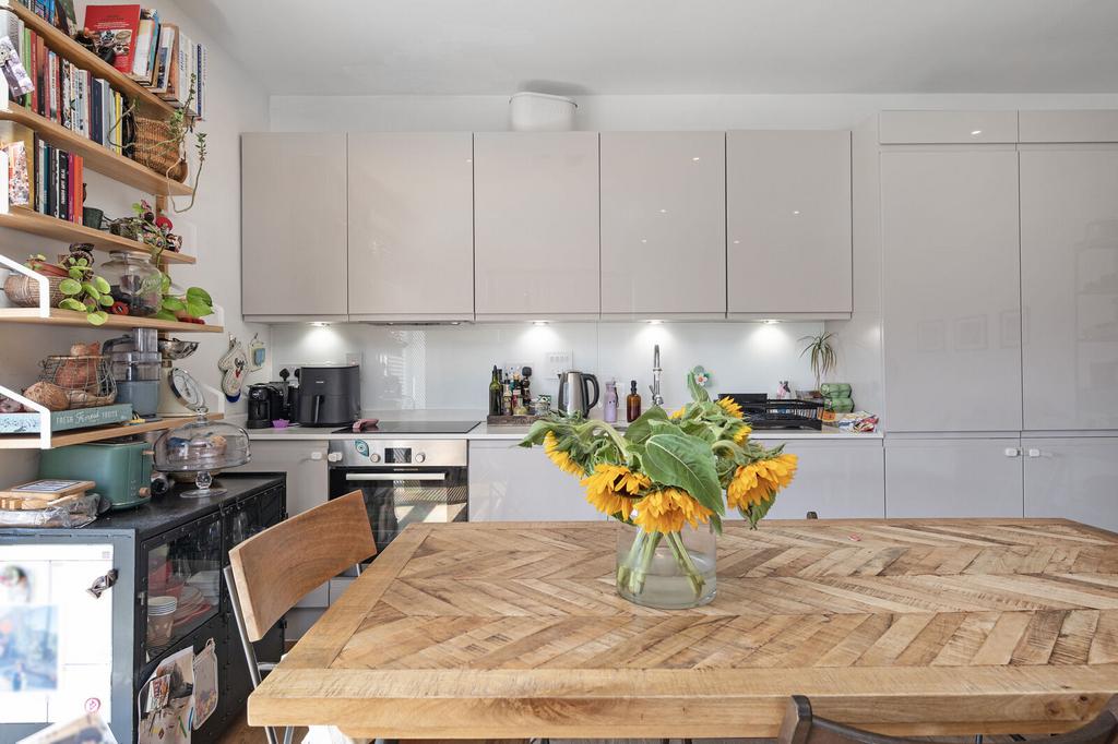 Apartment in London - View 2