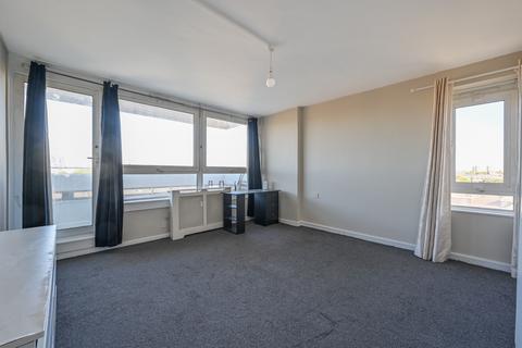 1 bedroom flat for sale, Darnley House, Camdenhurst Street, London, E14
