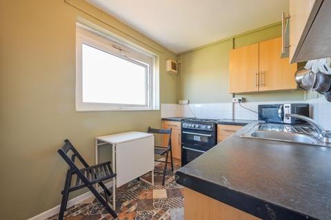 1 bedroom flat for sale, Darnley House, Camdenhurst Street, London, E14