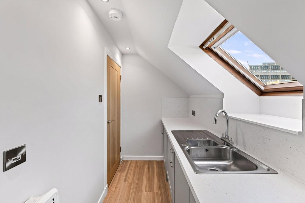 Apartment in Midlothian - View 3