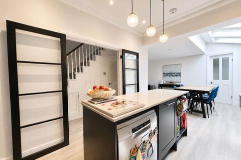 4 bedroom semi-detached house for sale, Grove Road, Epsom