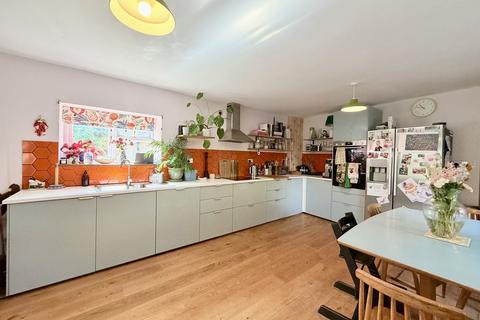 3 bedroom semi-detached house for sale, Twyn Allwys Road, Govilon