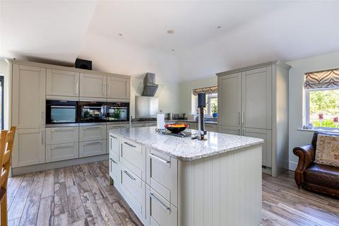 4 bedroom equestrian property for sale, Rag Hill, Aldermaston, RG7