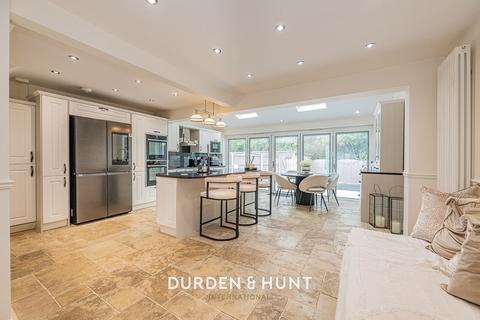 3 bedroom semi-detached house for sale, Surrey Drive, Hornchurch, RM11