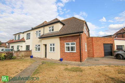 Robinson Avenue, Goffs Oak