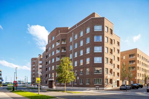 undefined, Greystone Mansions, Fielders Crescent, Barking, IG11