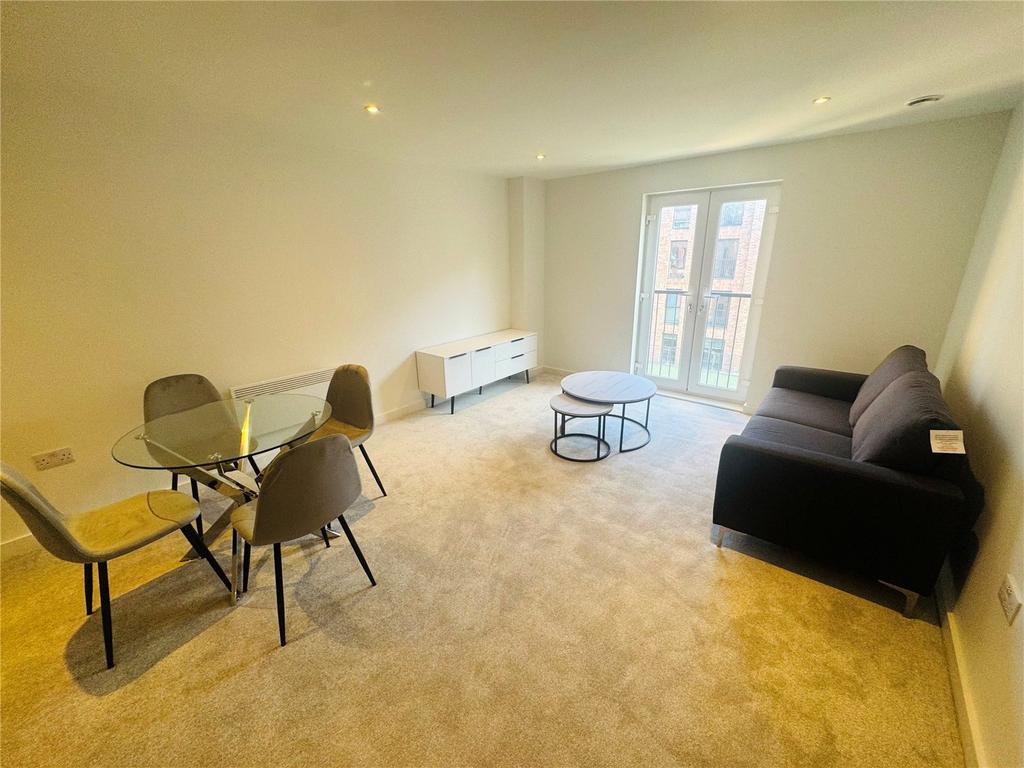 Apartment in Salford, Greater Manchester - View 4
