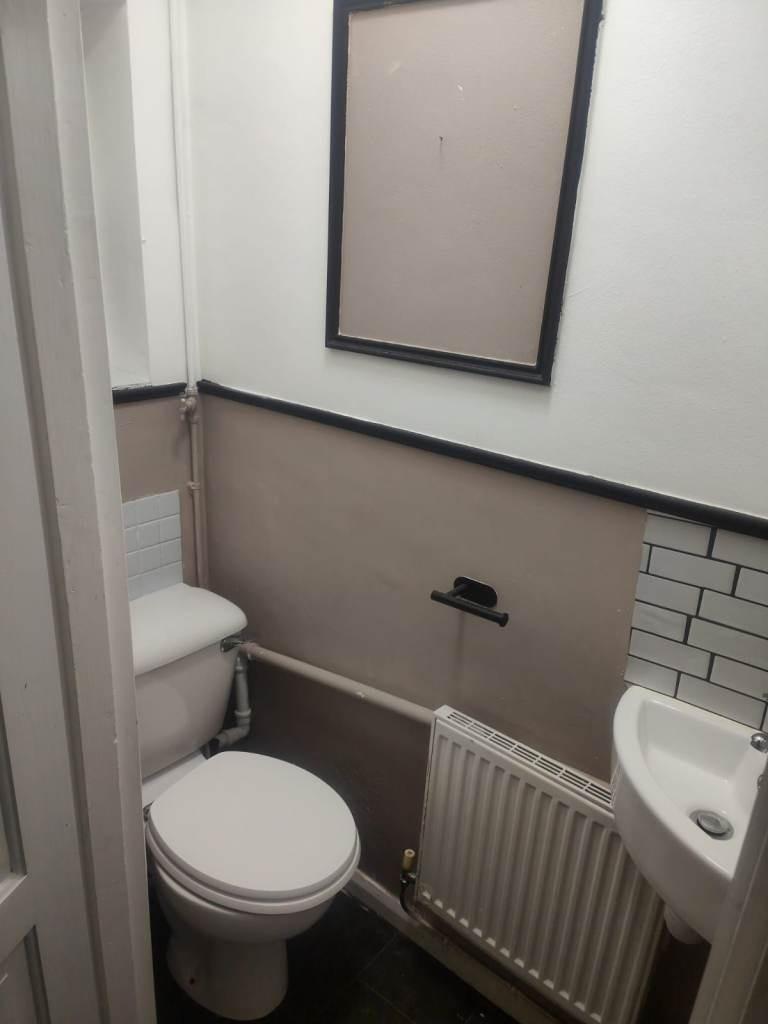 House in Birmingham, West Midlands - View 2