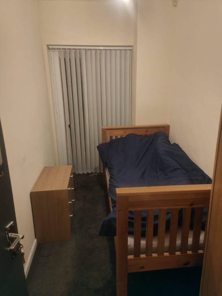 House in Birmingham, West Midlands - View 5