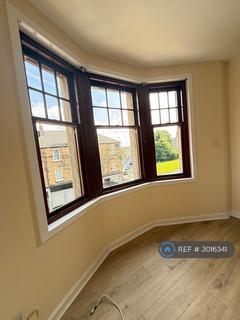 2 bedroom flat to rent, Causeyside Street, Paisley, PA1