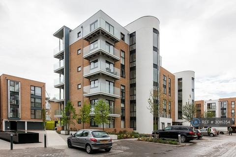 2 bedroom penthouse to rent, Pym Court, Cambridge, CB1