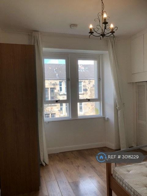 Apartment in Glasgow - View 4