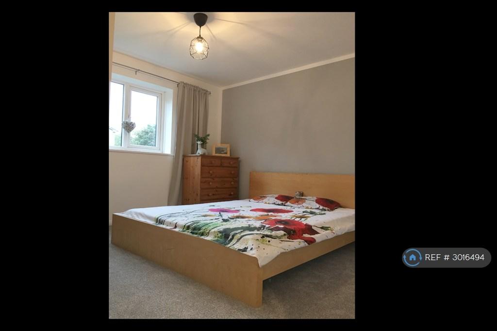 Apartment in Sheffield, South Yorkshire - View 4