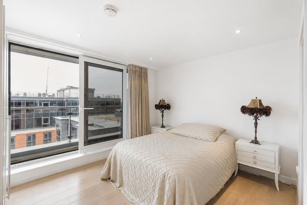 Apartment in London - View 3