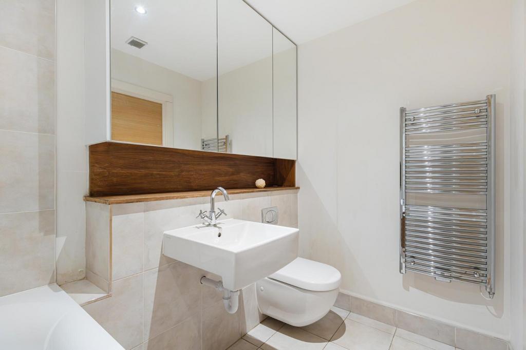 Apartment in London - View 4