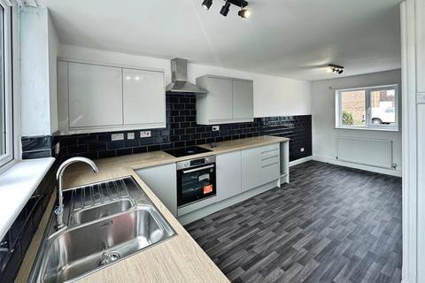 3 bedroom end of terrace house for sale, Marrick Avenue, Darlington, DL3