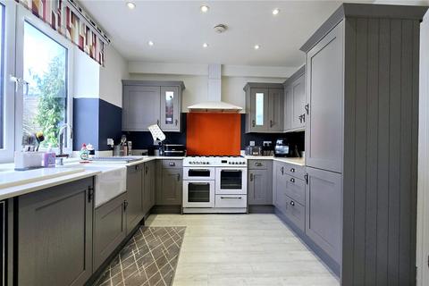 3 bedroom terraced house for sale, Gwelfor Avenue, HOLYHEAD, Gwynedd, LL65