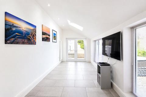 3 bedroom terraced house for sale, Gwelfor Avenue, HOLYHEAD, Gwynedd, LL65