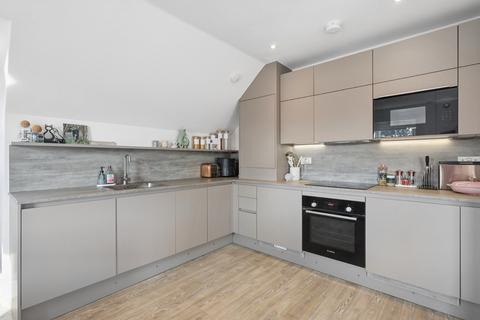 1 bedroom apartment for sale, Albright Gardens, Walton-on-Thames, Surrey, KT12