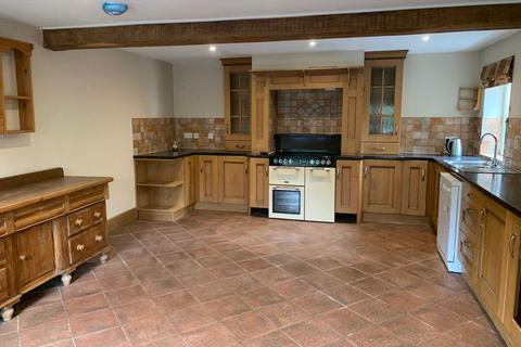 4 bedroom detached house to rent, Felindre, Nr Knighton