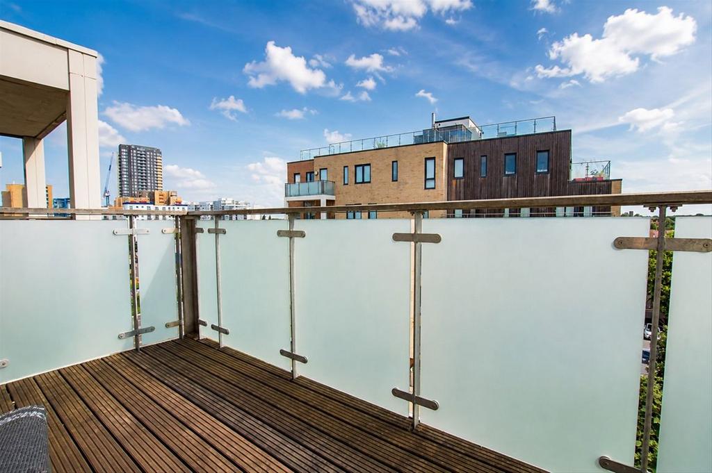 Apartment in London, Worton - More