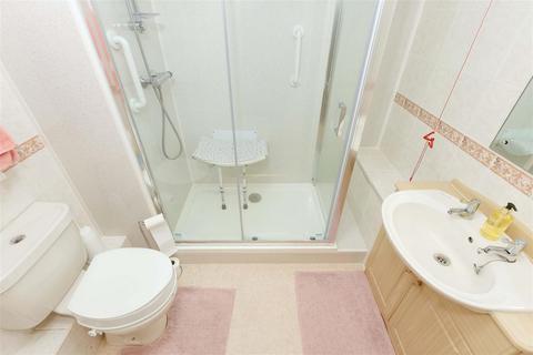 2 bedroom retirement property for sale, Brighton Road, Lancing