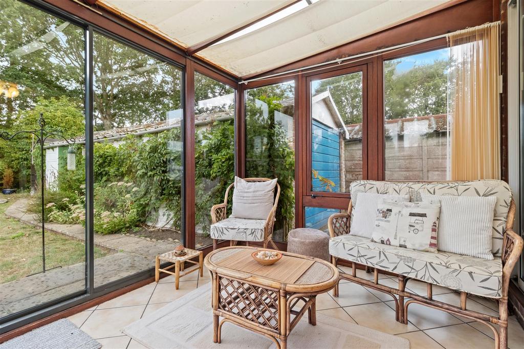 House in Hailsham - More