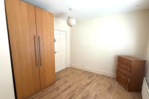 3 bedroom end of terrace house to rent, Lord Haddon Road, Ilkeston, DE7