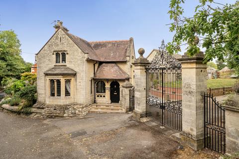 3 bedroom detached house for sale, Portway, Upton St. Leonards, Gloucester, GL4