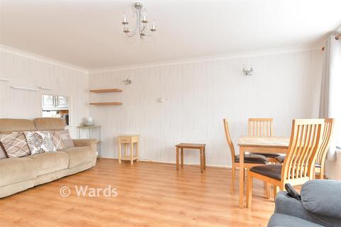 3 bedroom terraced house for sale, Turnbull Close, Greenhithe, Kent