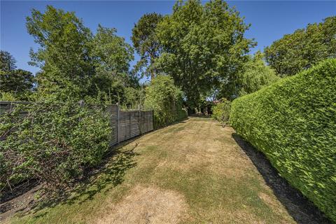 3 bedroom semi-detached house for sale, Frays Avenue, Middlesex UB7
